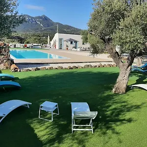 Borgo Rurale Cares Alloggio per agriturismo